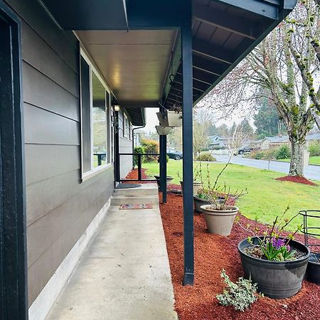 Emerald City 3 Bedroom 1 Bath Home Eugene Exterior photo